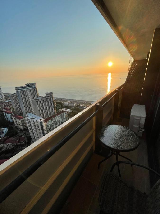 Orbi City Suite Batumi Exterior foto